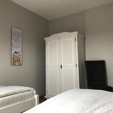 Marbijes Appartementhaus بيت للعطل *